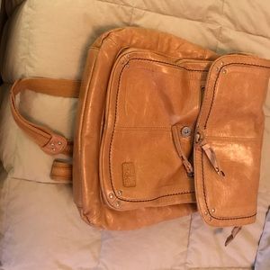 A  Messenger Convertible bag, gently used.  💼👍🏻